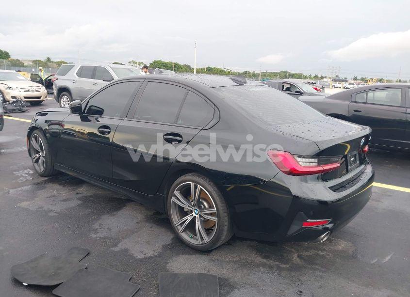 Photo 3 of 2022 Bmw 330i N/A (VIN 3MW5R1J04N8C43708)