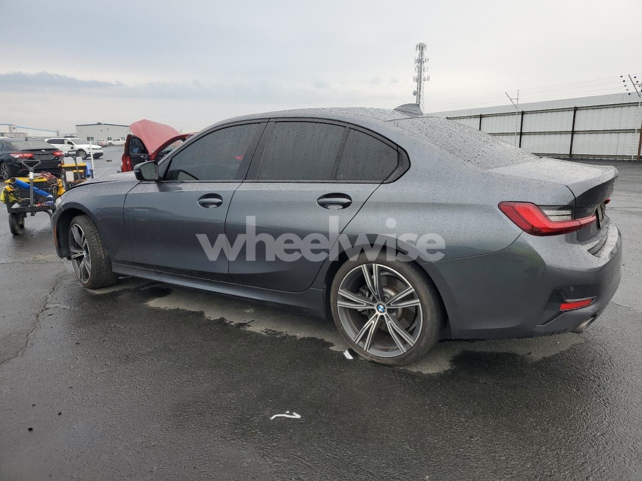 Photo 2 of 2022 BMW 330I (VIN 3MW5R1J04N8C45331)