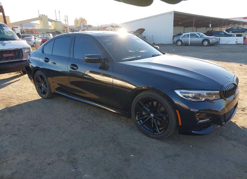 2021 Bmw 330i (VIN 3MW5R1J05M8B82092) main photo