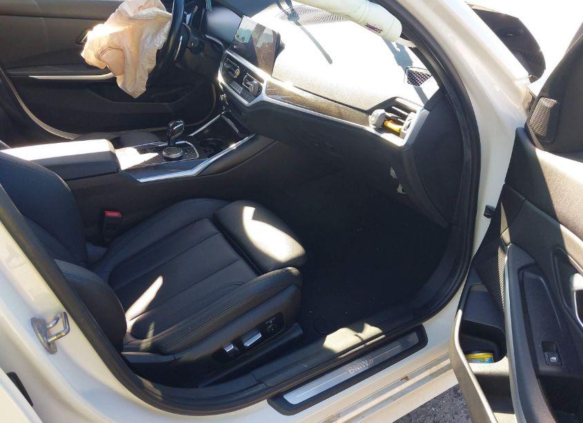 Photo 5 of 2020 Bmw 330i (VIN 3MW5R1J08L8B21902)