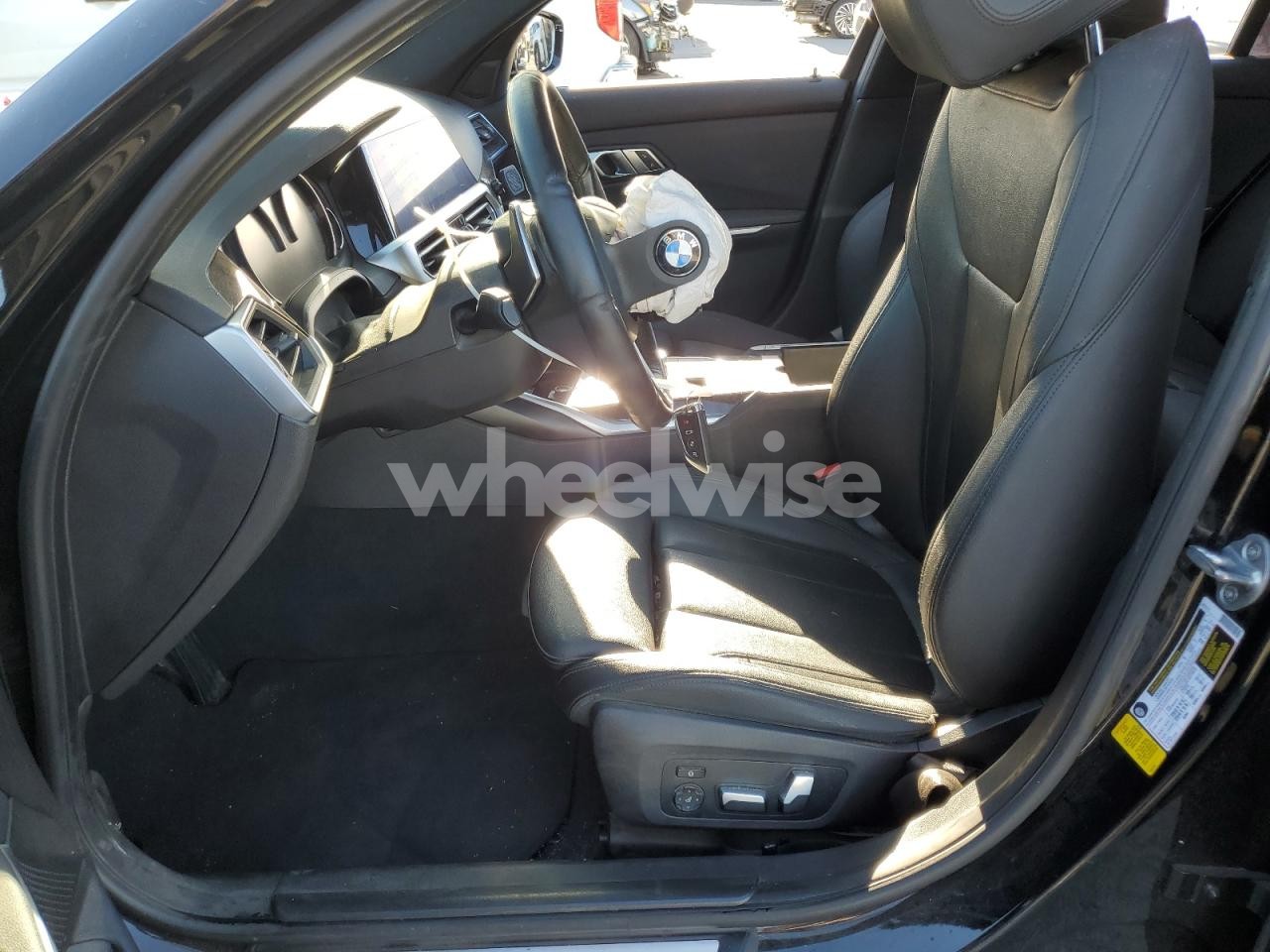 Photo 7 of 2020 BMW 330I (VIN 3MW5R1J09L8B19317)