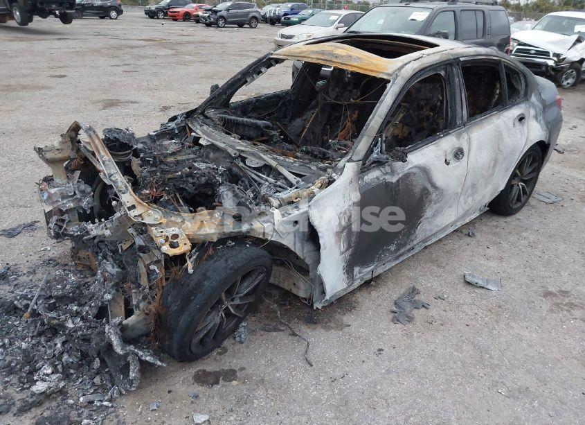 Photo 2 of 2020 Bmw 330i (VIN 3MW5R1J0XL8B10500)