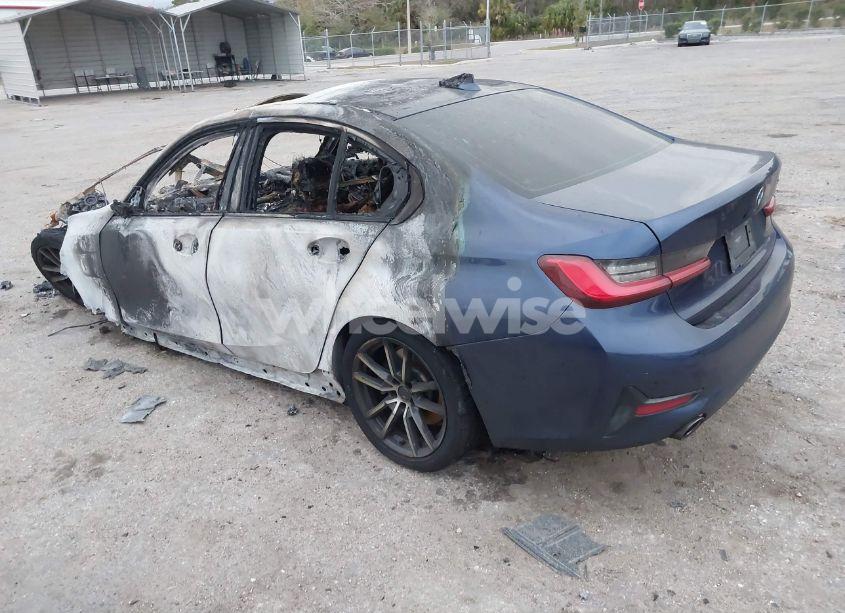 Photo 3 of 2020 Bmw 330i (VIN 3MW5R1J0XL8B10500)