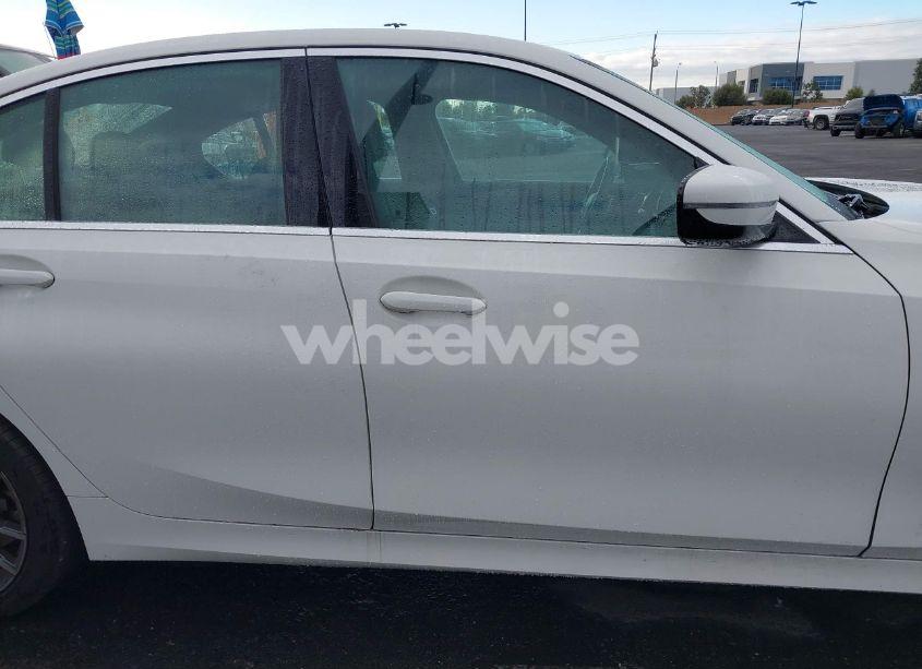 Photo 13 of 2020 Bmw 330i (VIN 3MW5R1J0XL8B18998)