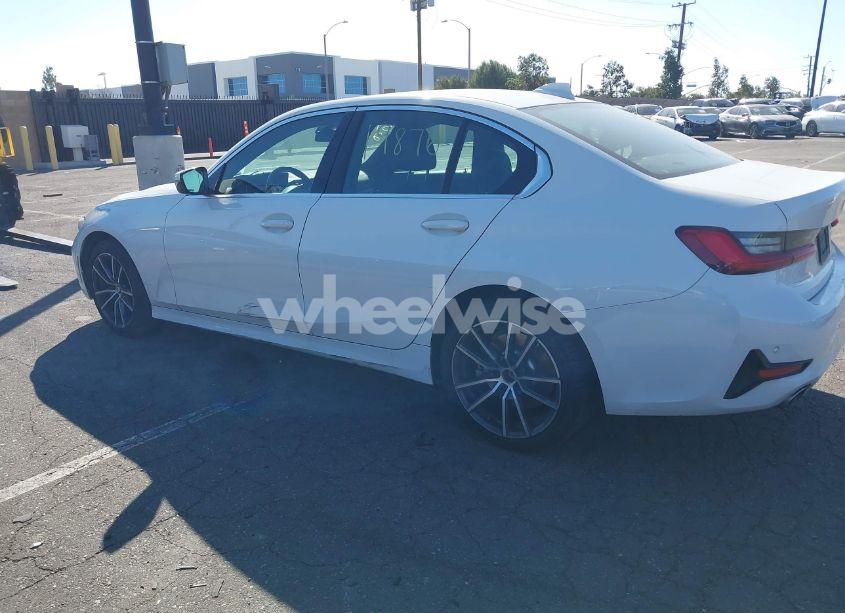 Photo 3 of 2020 Bmw 330i (VIN 3MW5R1J0XL8B18998)