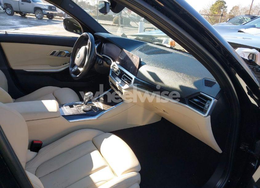Photo 5 of 2019 Bmw 330i (VIN 3MW5R1J53K8A04397)