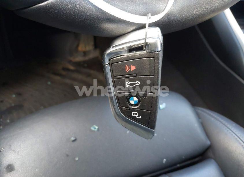 Photo 11 of 2019 Bmw 330i (VIN 3MW5R1J54K8A03744)