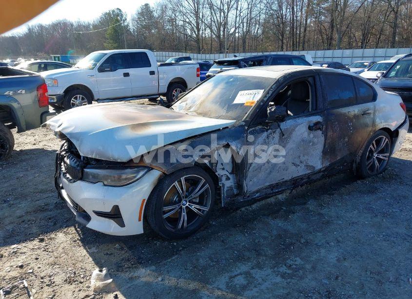 Photo 2 of 2019 Bmw 330i (VIN 3MW5R1J54K8A03744)