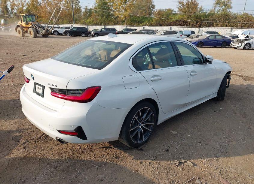 Photo 4 of 2020 Bmw 330i XDRIVE (VIN 3MW5R7J01L8B05074)