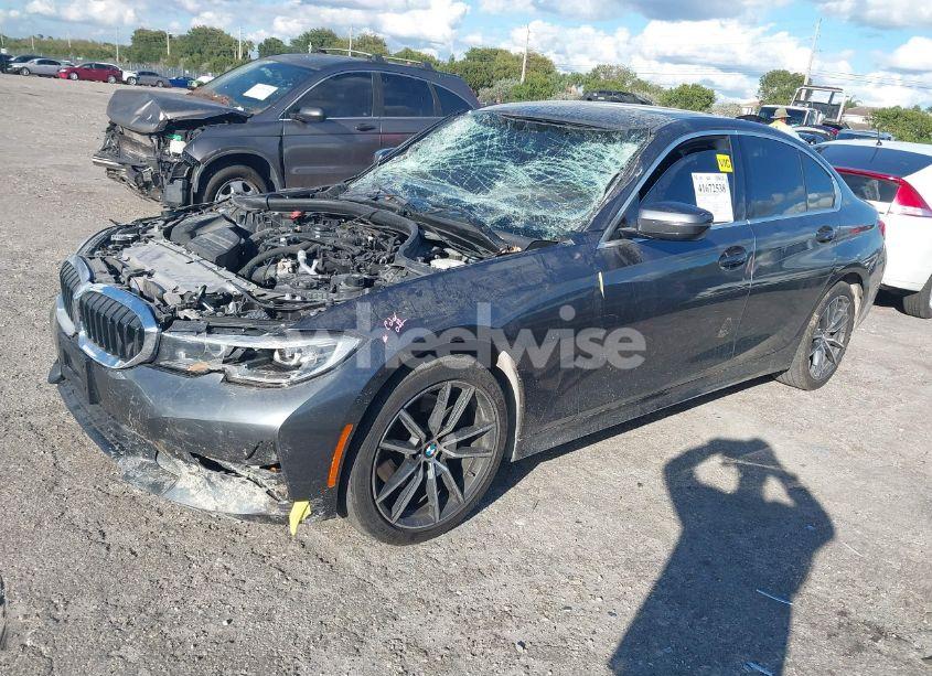 Photo 2 of 2021 Bmw 330i XDRIVE (VIN 3MW5R7J01M8B49173)