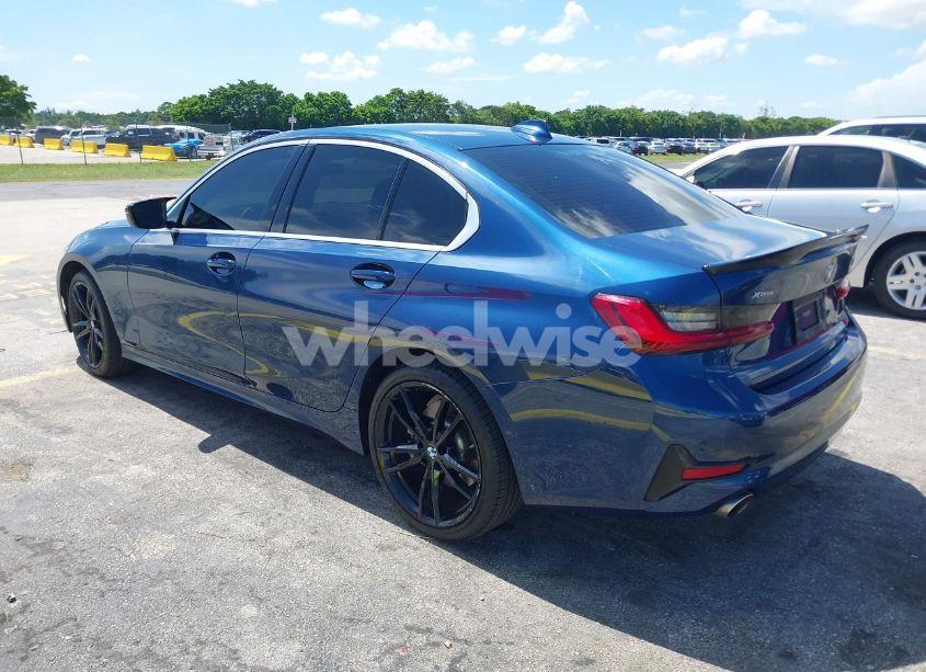 Photo 3 of 2022 Bmw 330i XDRIVE (VIN 3MW5R7J01N8C27484)