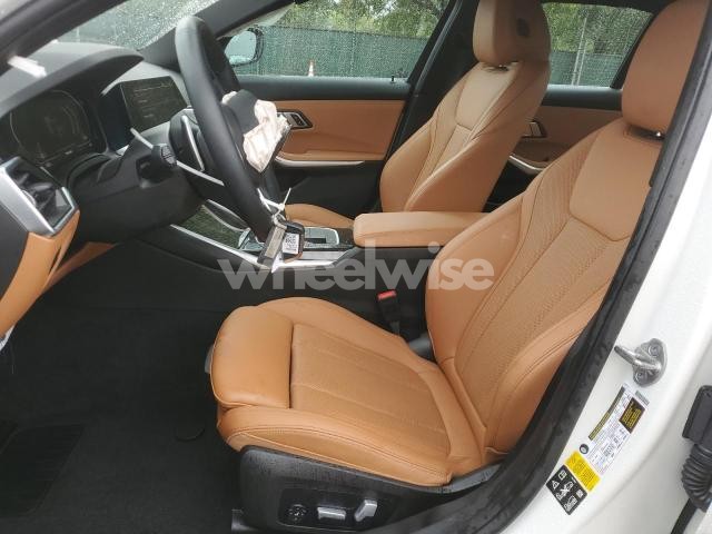 Photo 2 of 2022 BMW 330XI (VIN 3MW5R7J01N8C43605)