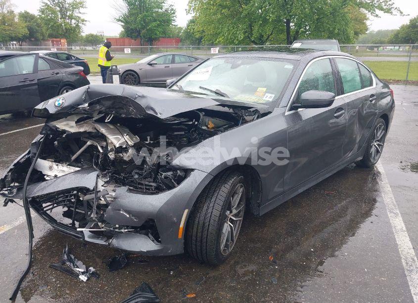 Photo 2 of 2020 Bmw 330i XDRIVE (VIN 3MW5R7J02L8B11434)