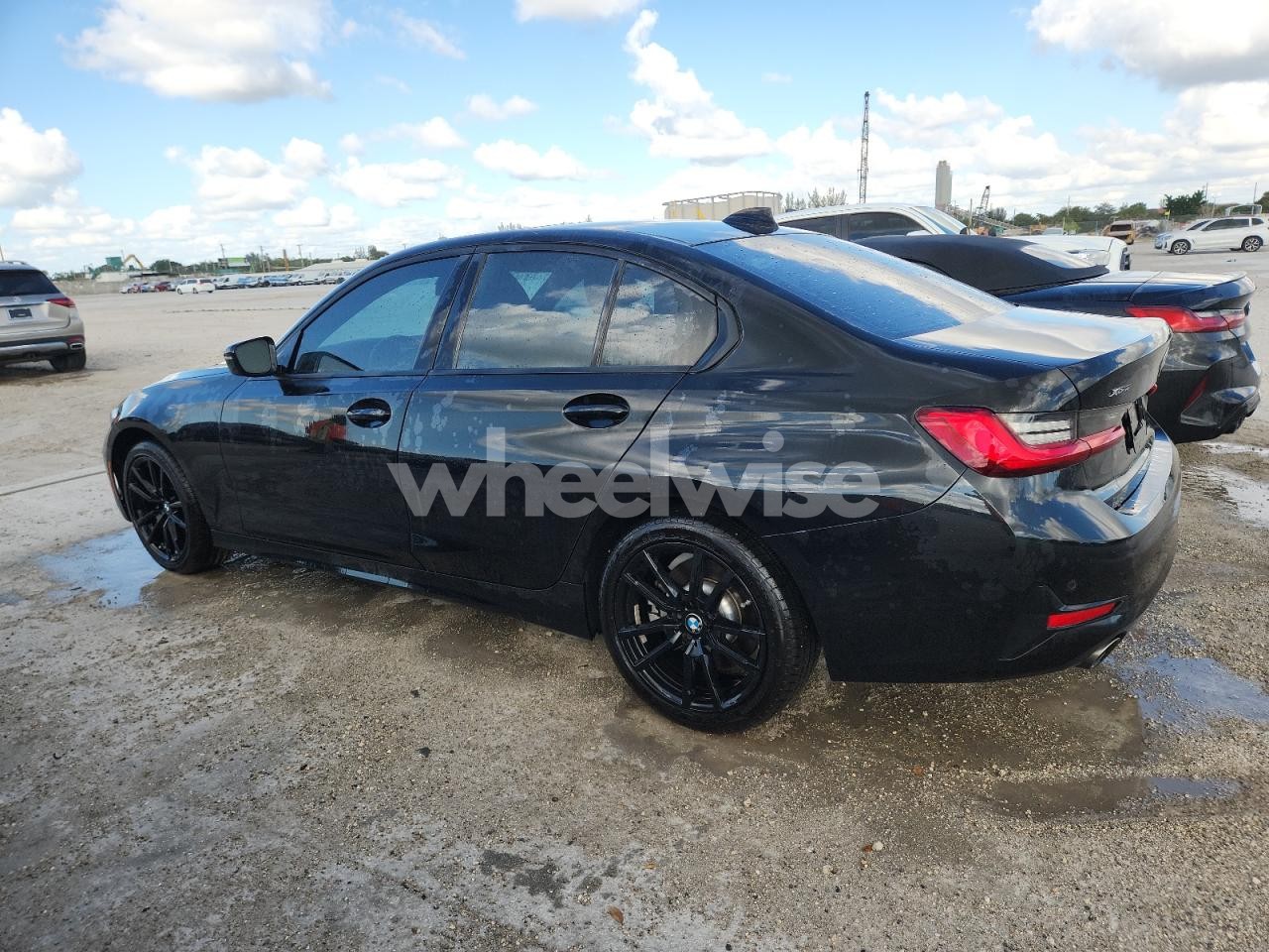 Photo 2 of 2020 BMW 330XI (VIN 3MW5R7J02L8B28492)
