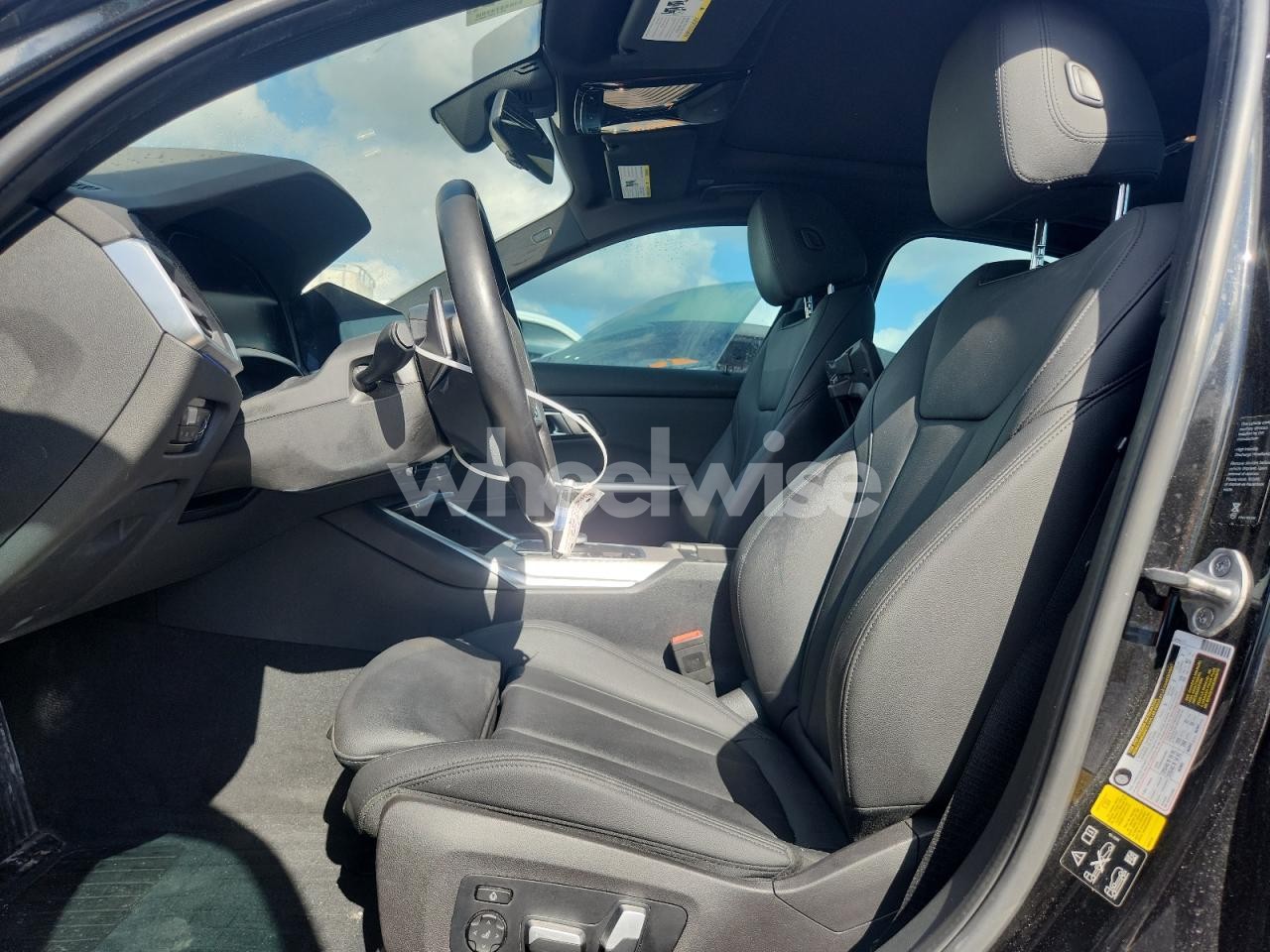 Photo 7 of 2020 BMW 330XI (VIN 3MW5R7J02L8B28492)