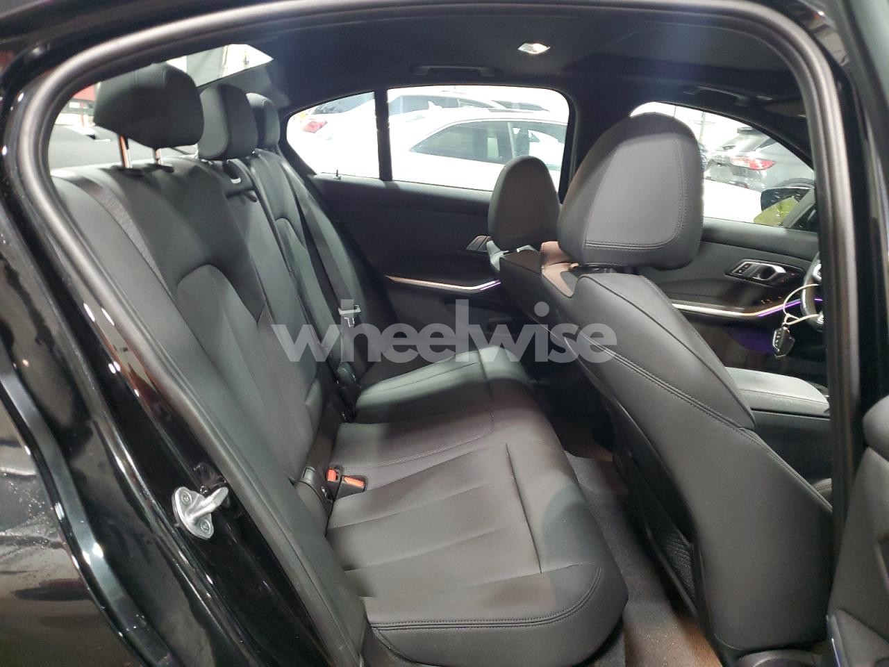 Photo 10 of 2020 BMW 330XI (VIN 3MW5R7J03L8B44829)
