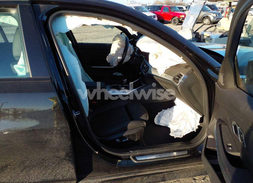 Photo 5 of 2022 Bmw 330i XDRIVE (VIN 3MW5R7J03N8C37885)