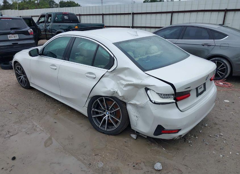 Photo 3 of 2020 Bmw 330i XDRIVE (VIN 3MW5R7J08L8B05797)