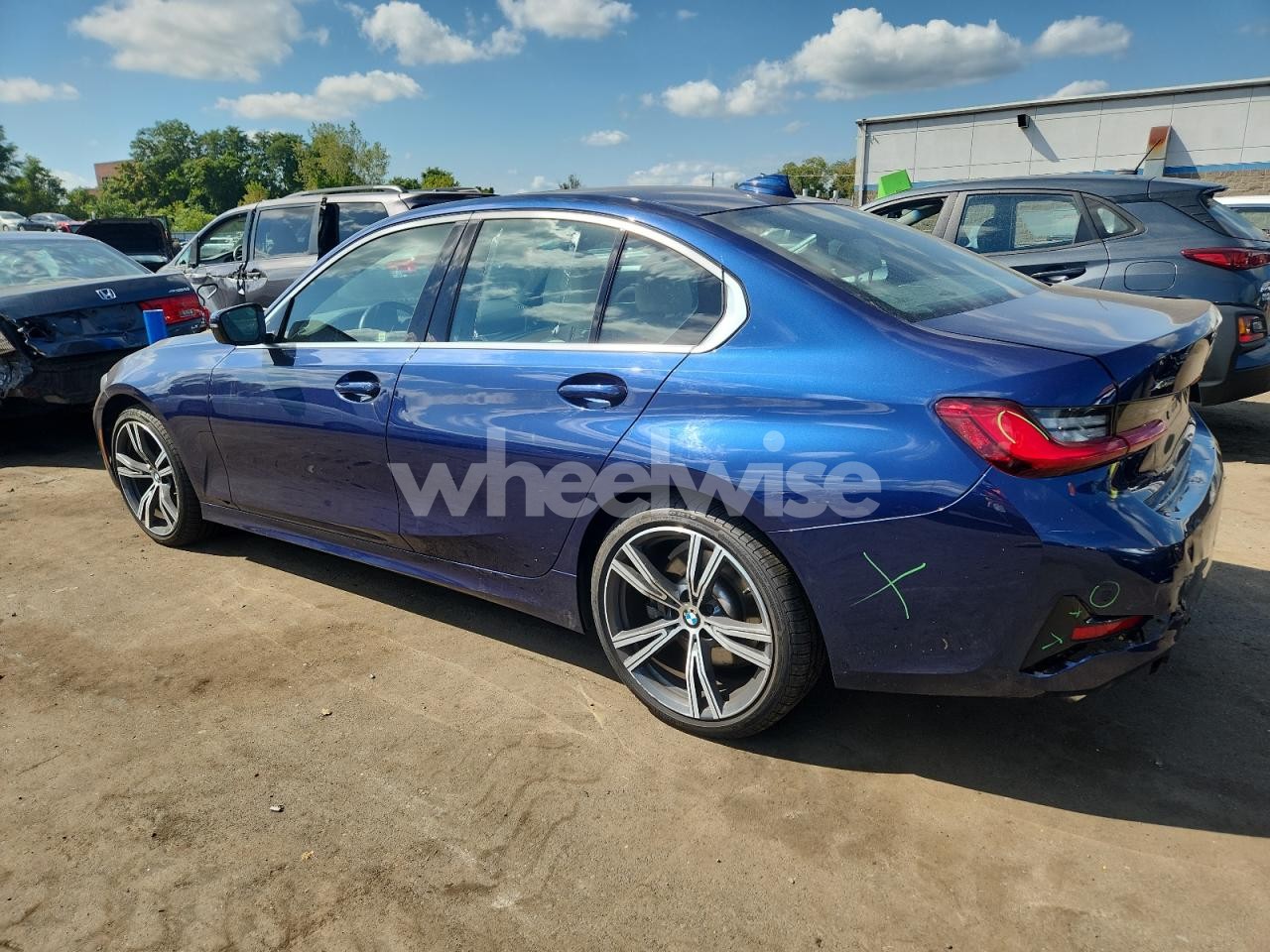 Photo 2 of 2020 BMW 330XI (VIN 3MW5R7J08L8B38802)