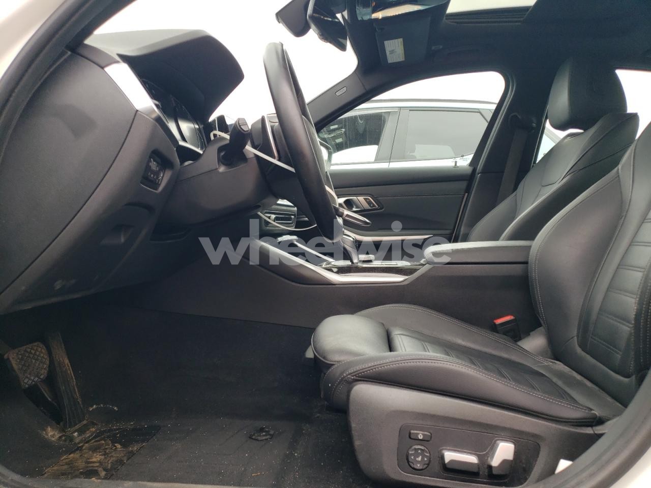 Photo 7 of 2021 BMW 330XI (VIN 3MW5R7J09M8B66030)