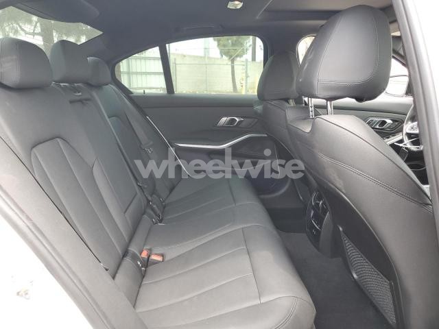 Photo 5 of 2021 BMW M340I (VIN 3MW5U7J01M8B60494)