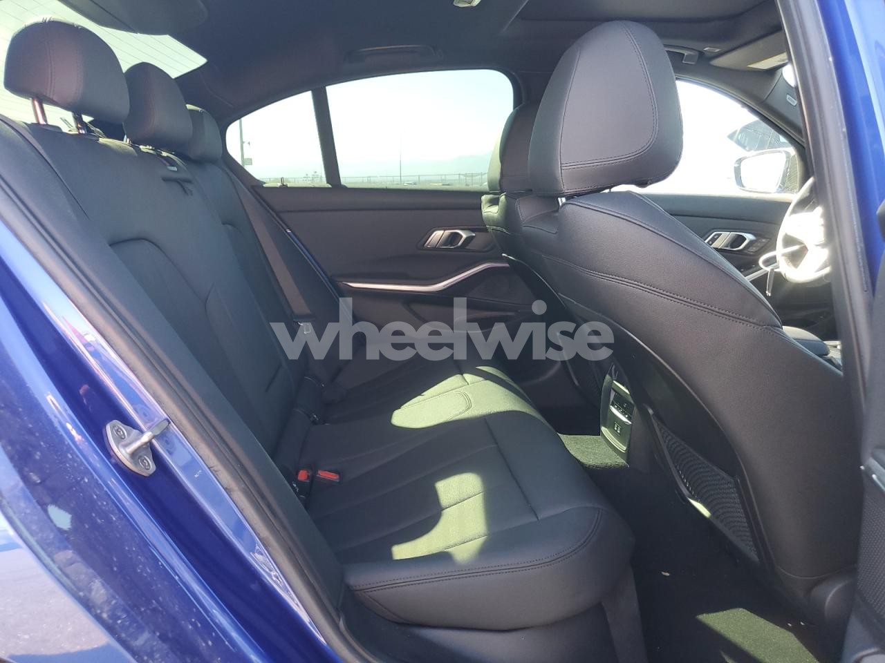 Photo 10 of 2021 BMW M340I (VIN 3MW5U7J04M8B60179)