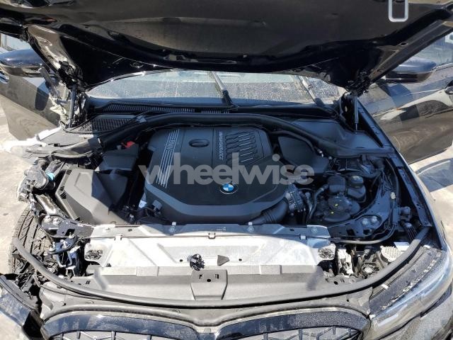 Photo 4 of 2022 BMW M340I (VIN 3MW5U7J04N8C47288)