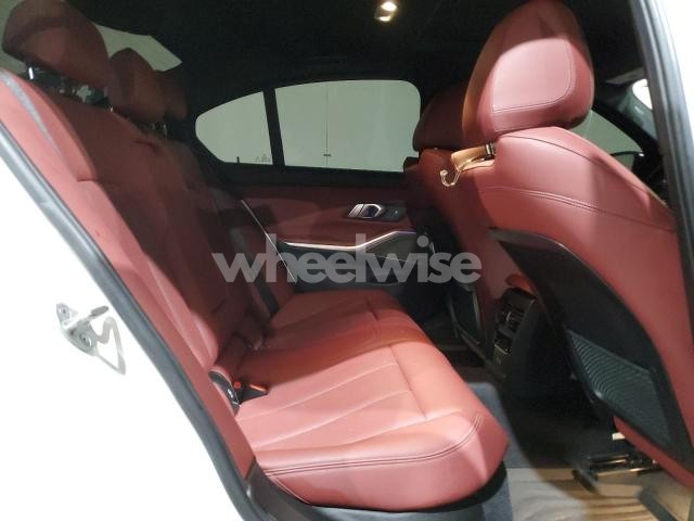 Photo 2 of 2022 BMW M340I (VIN 3MW5U7J06N8C30184)