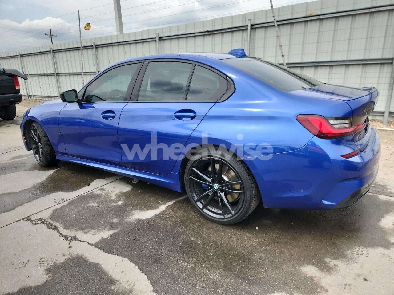 Photo 2 of 2022 BMW M340XI (VIN 3MW5U9J02N8C33952)