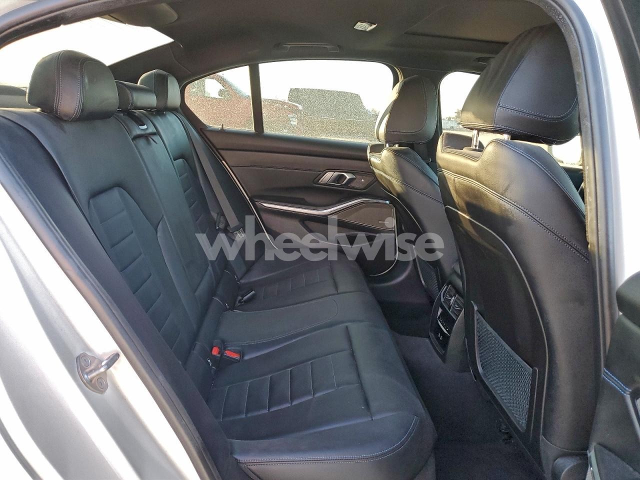 Photo 10 of 2022 BMW M340XI (VIN 3MW5U9J08N8C29842)