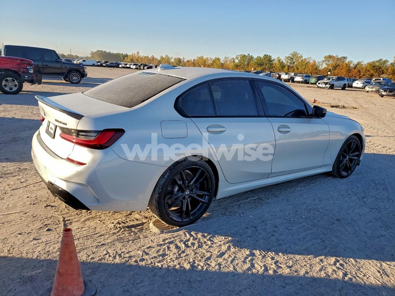 Photo 3 of 2022 BMW M340XI (VIN 3MW5U9J08N8C29842)