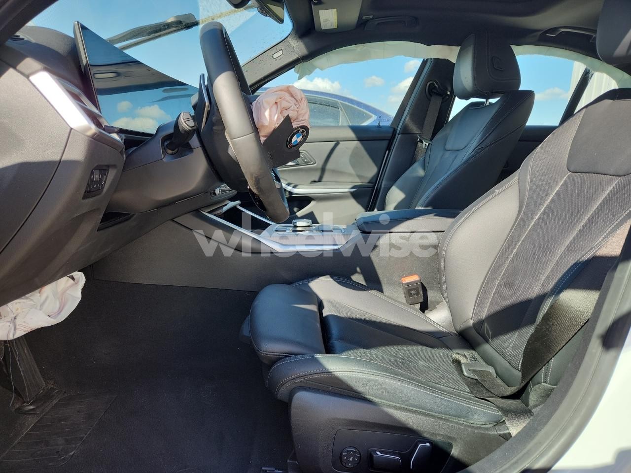 Photo 7 of 2025 BMW 330I (VIN 3MW69CW01S8F02000)