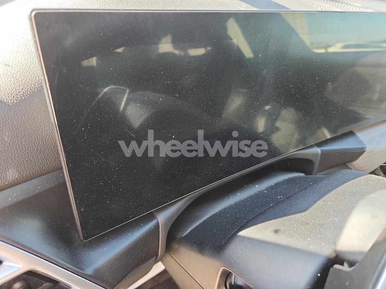 Photo 9 of 2025 BMW 330I (VIN 3MW69CW01S8F02000)