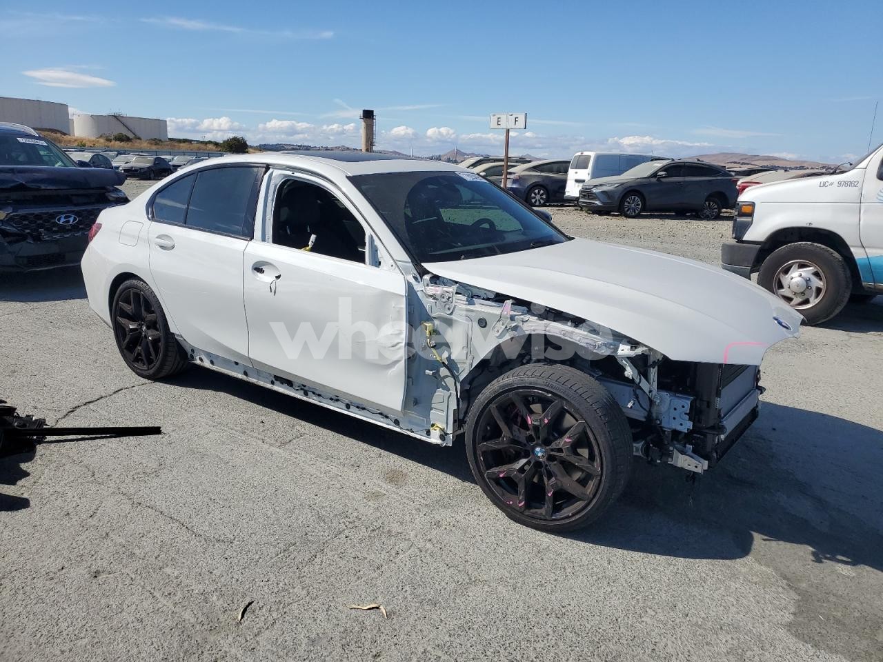 Photo 4 of 2025 BMW 330I (VIN 3MW69CW03S8F22233)