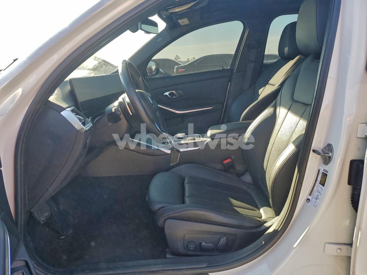 Photo 7 of 2024 BMW 330I (VIN 3MW69FF07R8E27587)