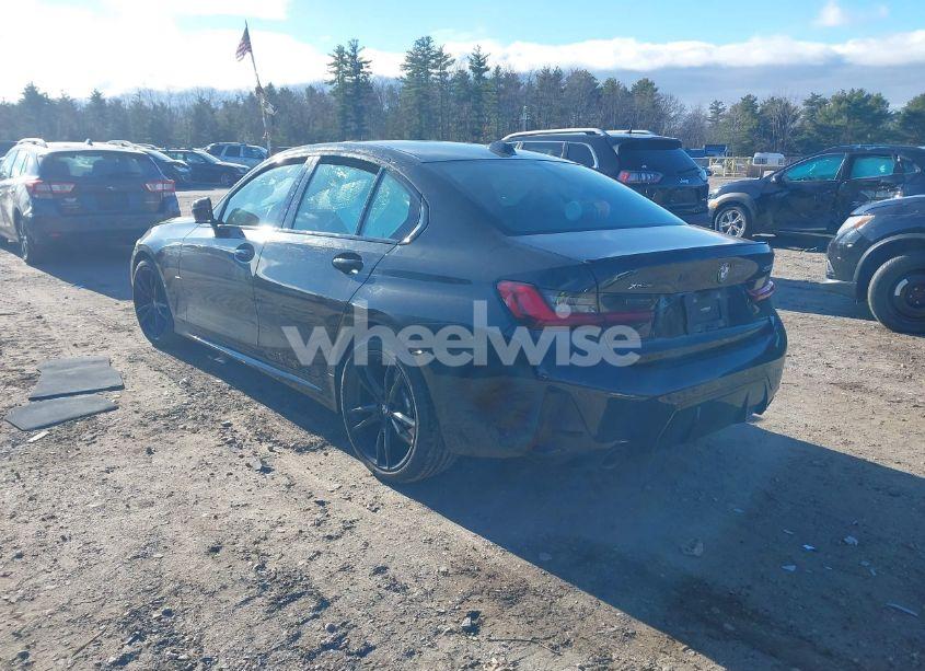 Photo 3 of 2023 Bmw 330i XDRIVE (VIN 3MW89FF01P8D04910)