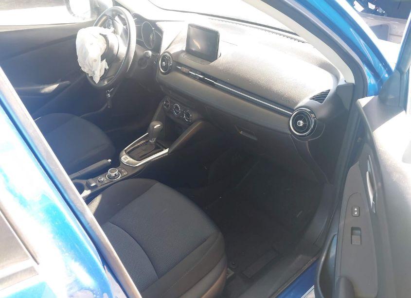 Photo 5 of 2020 Toyota Yaris LE (VIN 3MYDLBJV0LY702197)