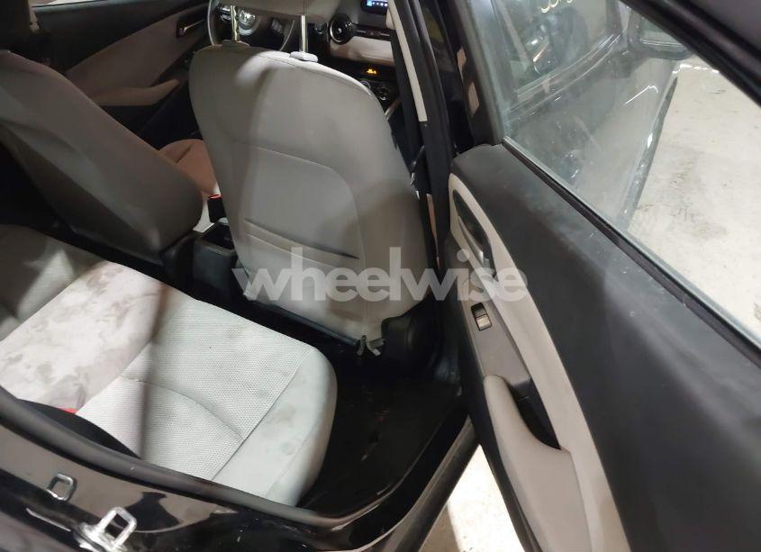 Photo 8 of 2020 Toyota Yaris LE (VIN 3MYDLBJV9LY703591)