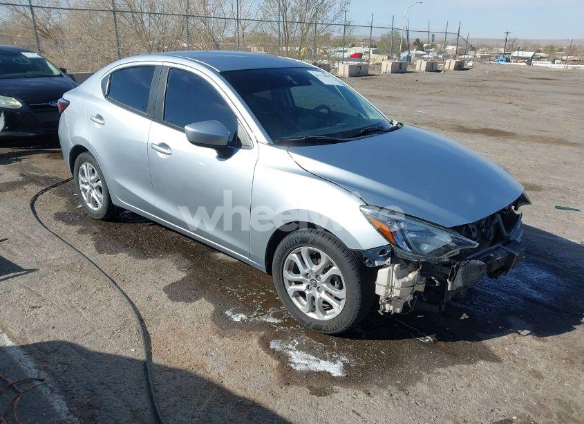 2017 Toyota Yaris IA (VIN 3MYDLBYV0HY194133) main photo