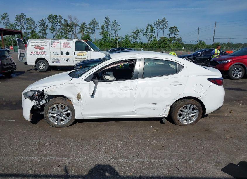 Photo 14 of 2018 Toyota Yaris IA (VIN 3MYDLBYV0JY308654)