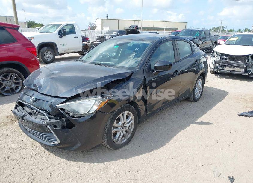 Photo 2 of 2018 Toyota Yaris IA (VIN 3MYDLBYV0JY313028)
