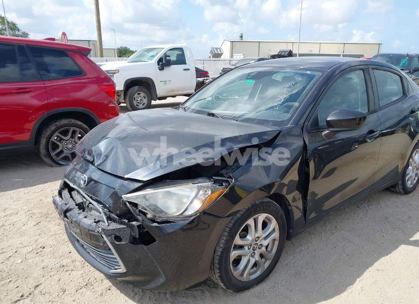 Photo 6 of 2018 Toyota Yaris IA (VIN 3MYDLBYV0JY313028)