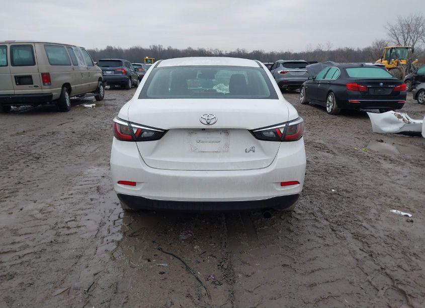 Photo 16 of 2018 Toyota Yaris IA (VIN 3MYDLBYV0JY325289)