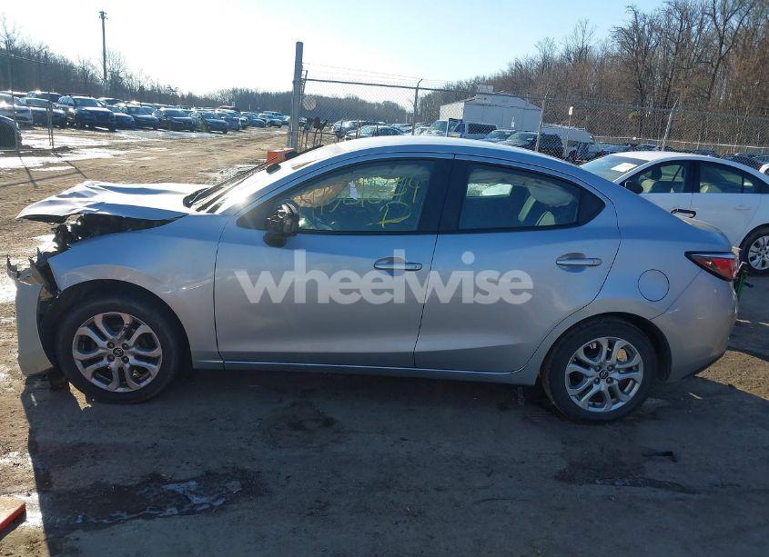 Photo 13 of 2017 Toyota Yaris IA (VIN 3MYDLBYV1HY157298)