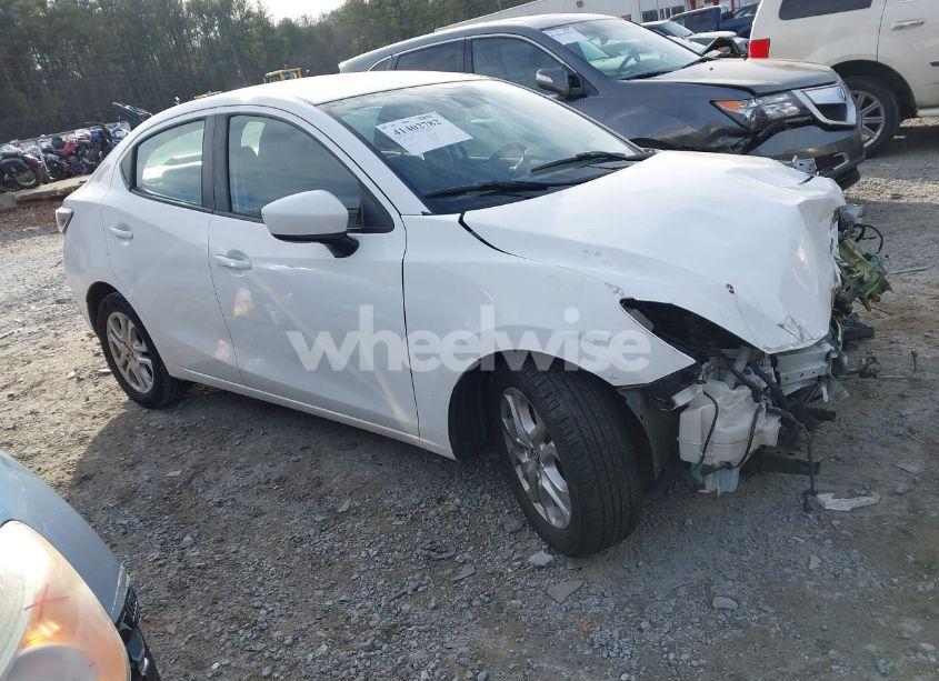 2017 Toyota Yaris IA (VIN 3MYDLBYV1HY192780) main photo