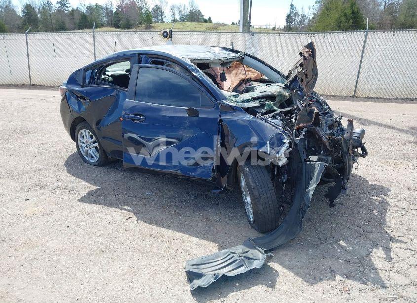 2018 Toyota Yaris IA (VIN 3MYDLBYV1JY315936) main photo