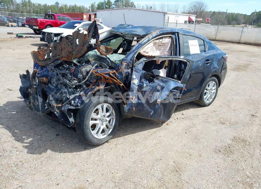 Photo 2 of 2018 Toyota Yaris IA (VIN 3MYDLBYV1JY315936)