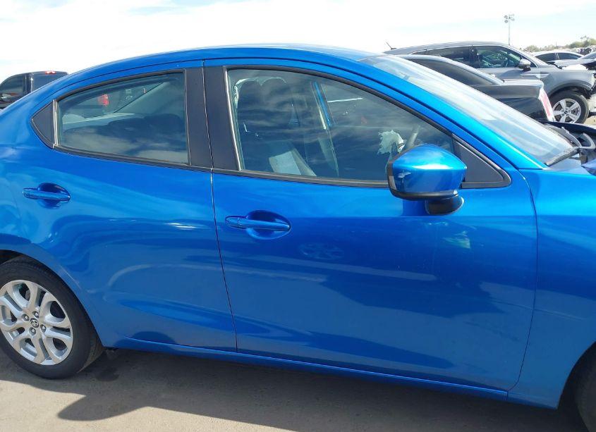 Photo 14 of 2018 Toyota Yaris IA (VIN 3MYDLBYV2JY309207)