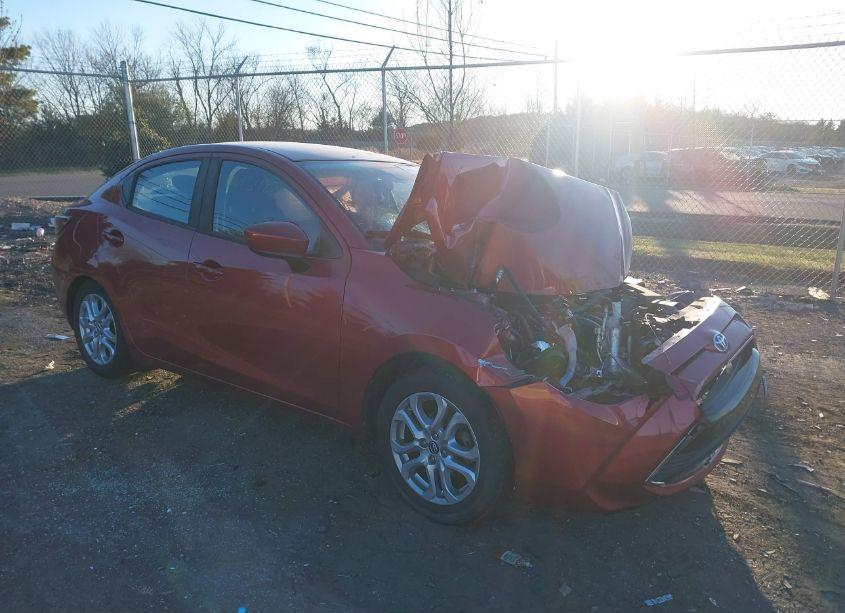 2018 Toyota Yaris IA (VIN 3MYDLBYV2JY313712) main photo