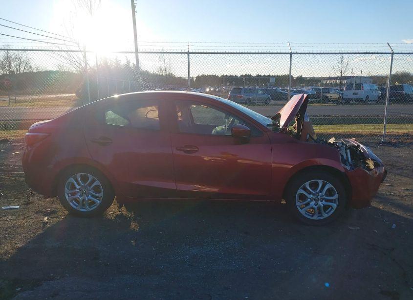 Photo 13 of 2018 Toyota Yaris IA (VIN 3MYDLBYV2JY313712)